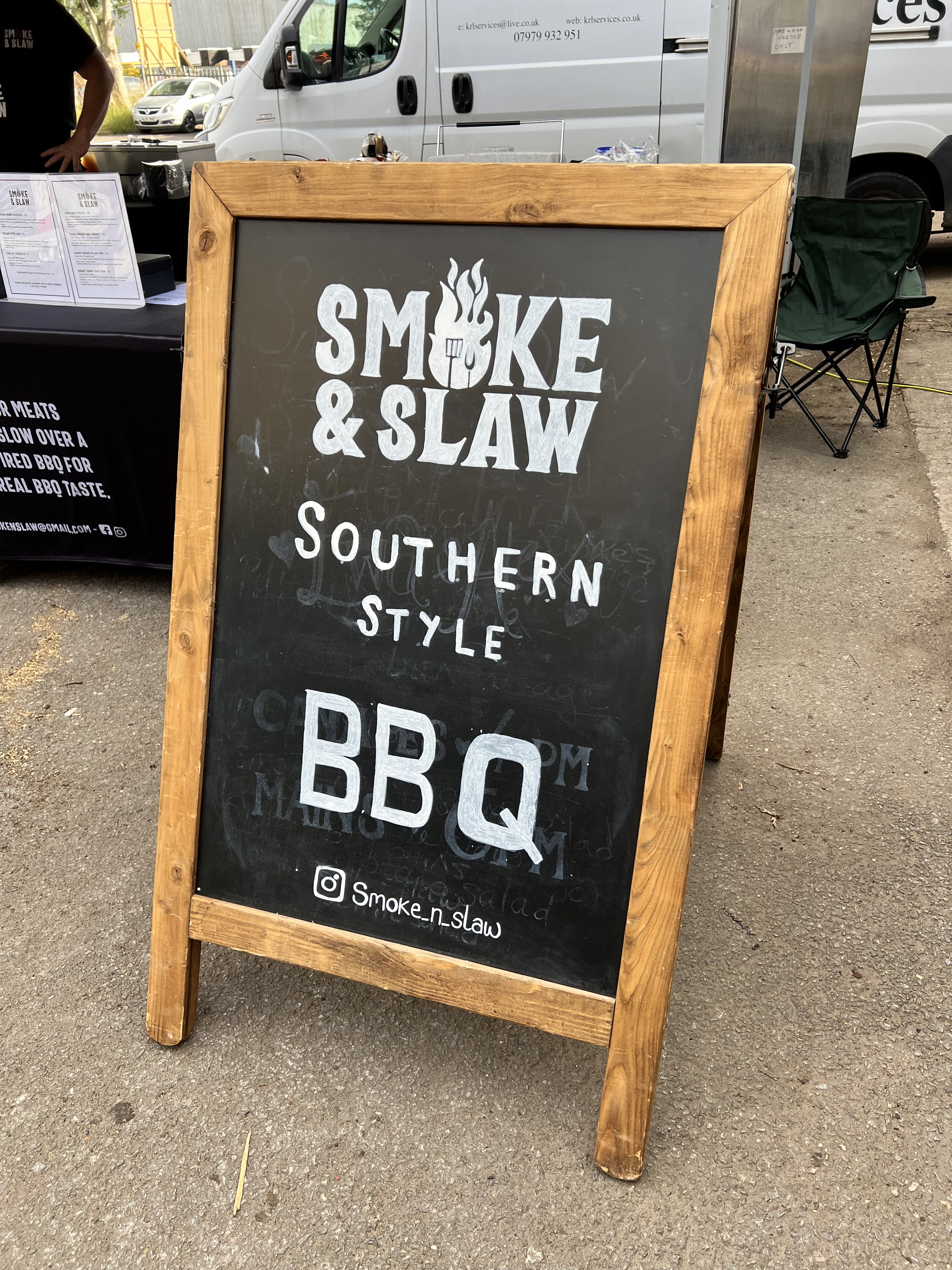 Smoke & Slaw food