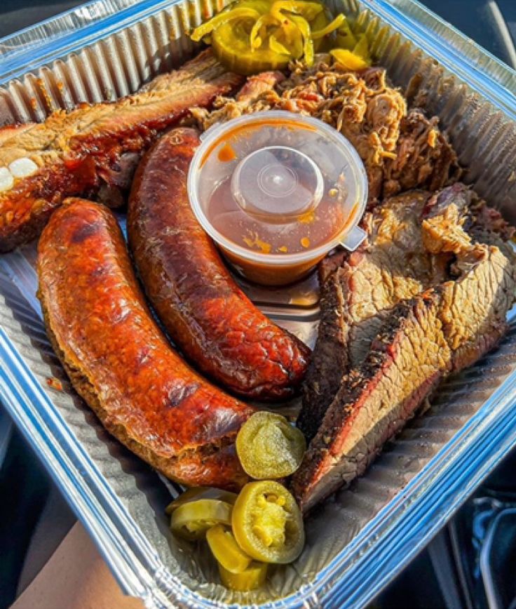 Smoke & Slaw wedding service